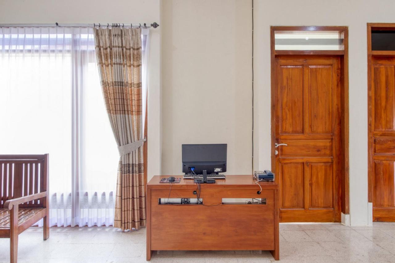 Reddoorz Near Universitas Gajah Mada Kejayan Esterno foto
